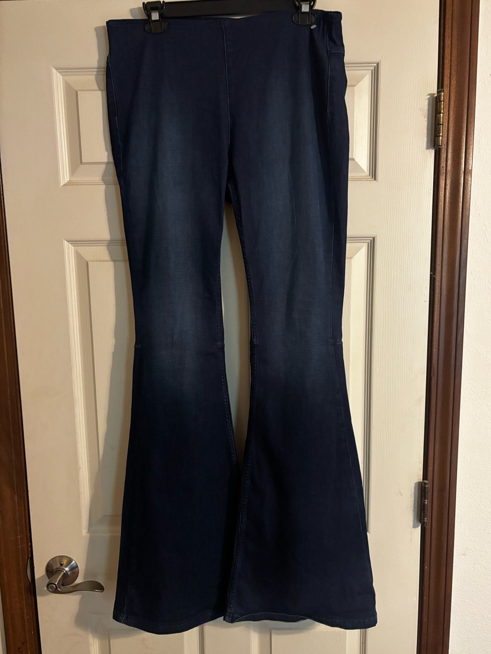 Free People Pull On Flare Jeans Dark Indigo Size 31 Wide Leg Bell Bottom EUC